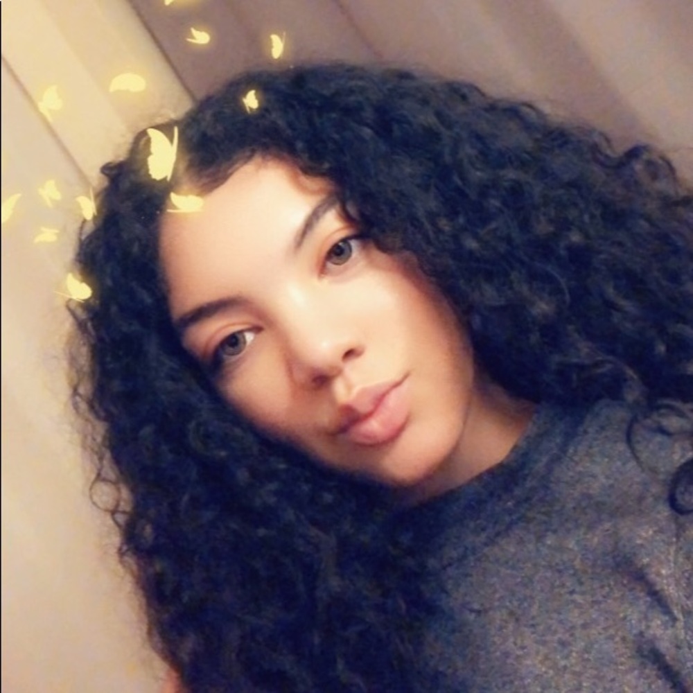 Meet your Posher, Mya